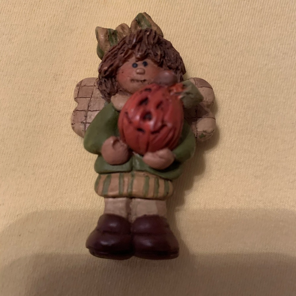 Fall Pin ๐๐ - Picture 4 of 8